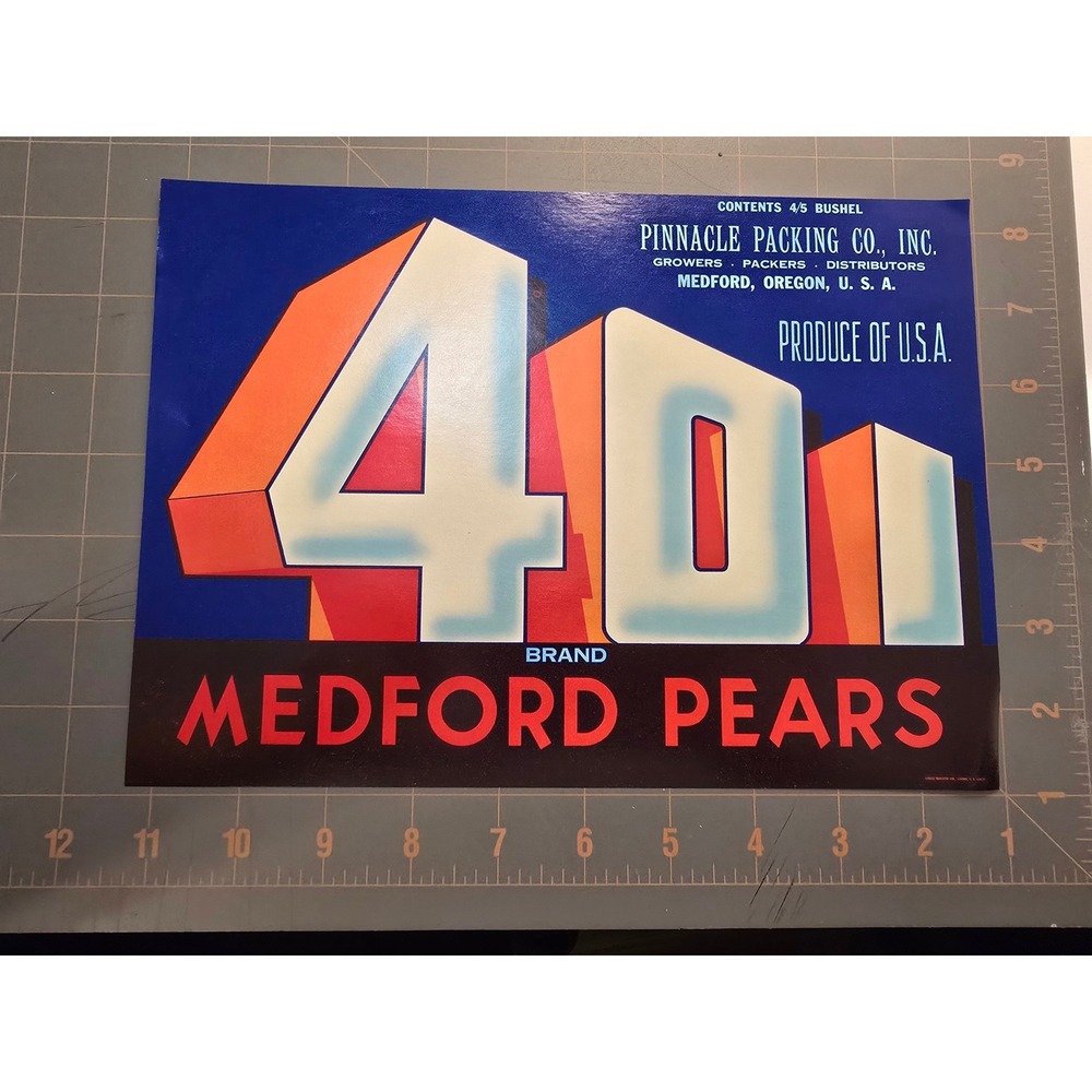 Vintage Medford Pears 401 Brand Produce of USA Advertising Crate Label